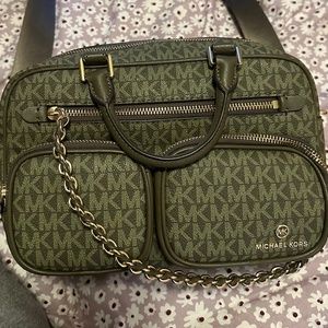 Micheal Kors Purse